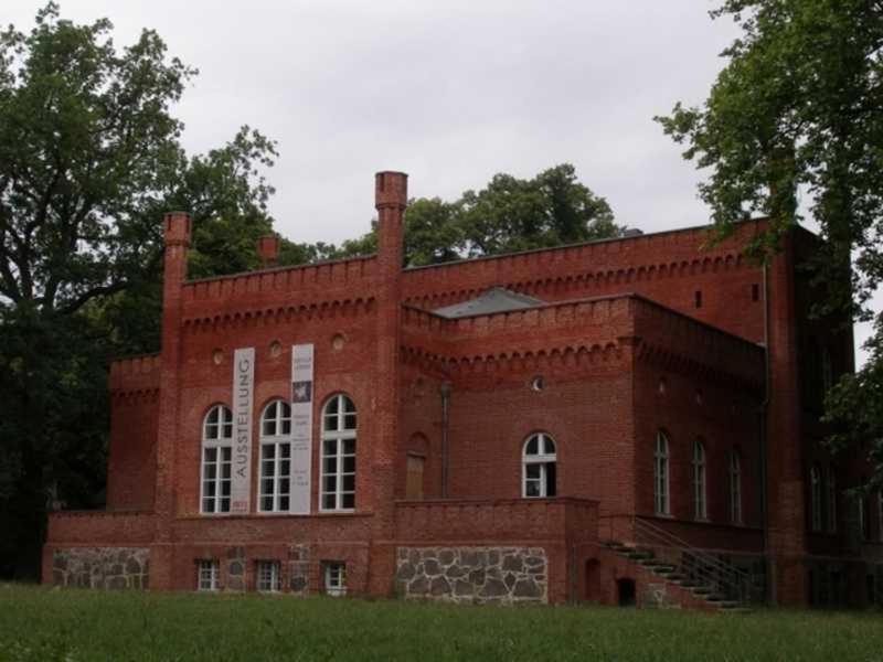 Herrenhaus Libnow Hotel Murchin Exterior photo